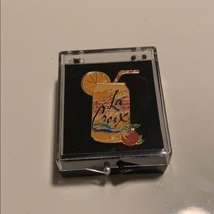 COPY - COPY - La Croix pin NEW